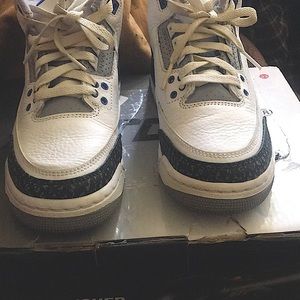 Air Jordan’s 3 restros